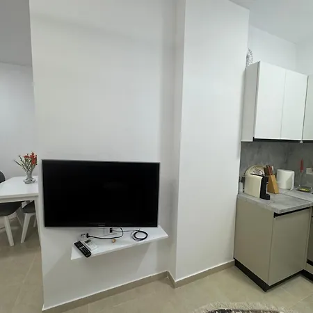 Aron Apartment *