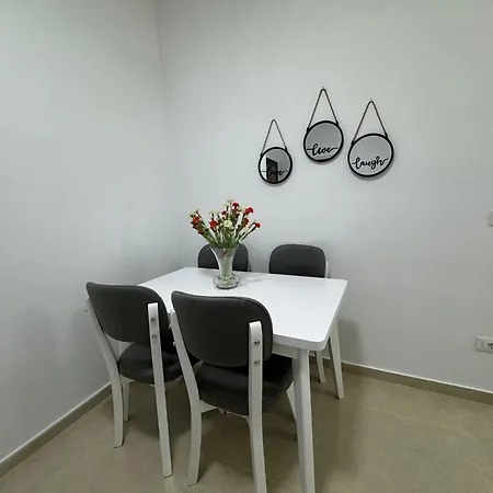 Apartment Aron